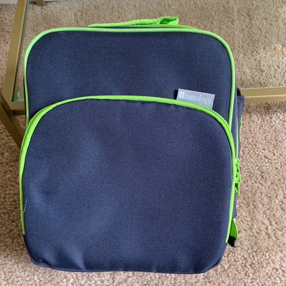 Lunch bag with accessories